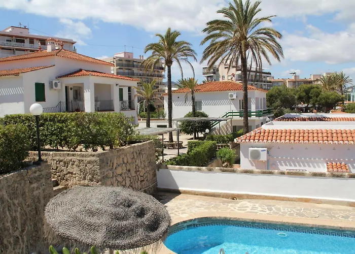 Bungalows El Arenal מלון